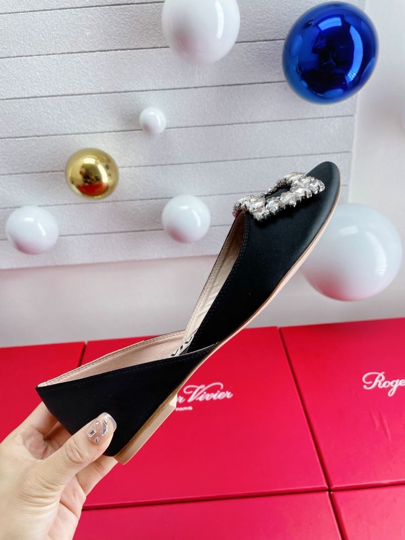 Roger Vivier flat shoes